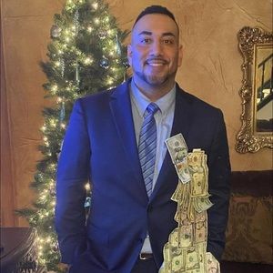 Meet your Posher, Justo